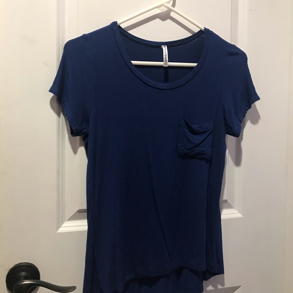 Plain Navy Blue t-shirt